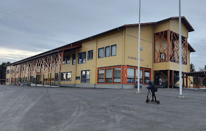 Keskikylan Koulu kaupungissa Pyhajoki