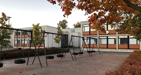 Kaitaan koulu kaupungissa Espoo