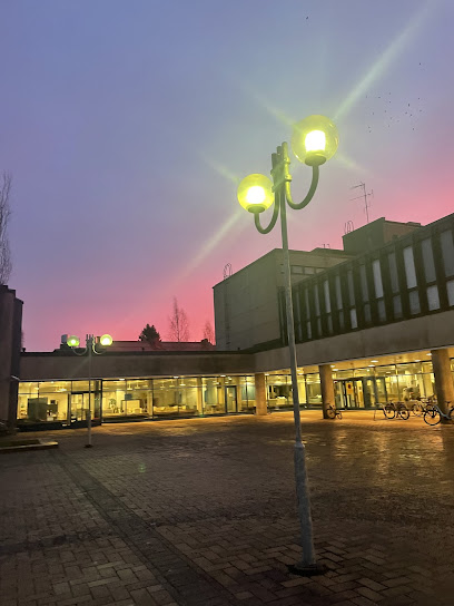 Pohjankartano school kaupungissa Oulu